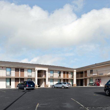 Parkway Inn มอร์ริสทาวน์ ภายนอก รูปภาพ
